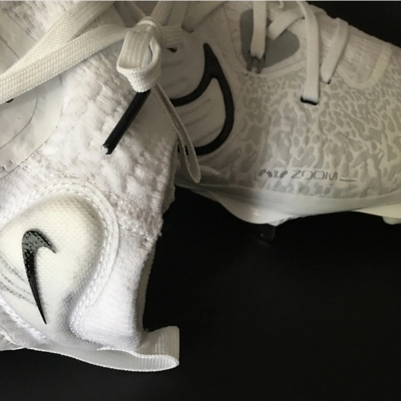 NWOB Nike Alpha Huarache NXT Metal Baseball Cleats White Black Gray - Picture 14 of 16